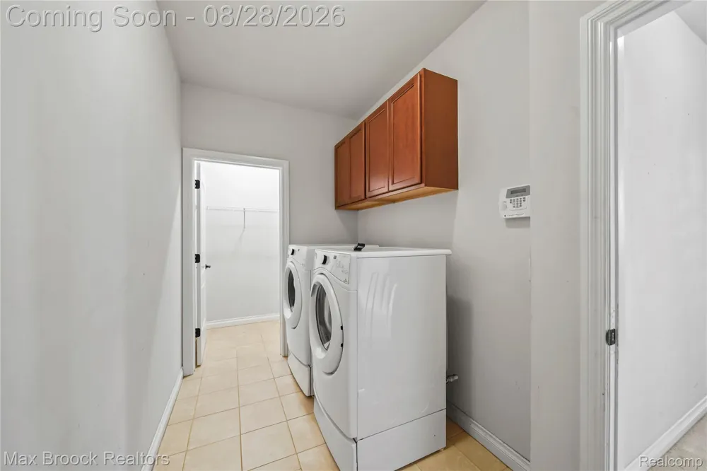 54158 Mar Lake Drive Chesterfield Township, MI 48051