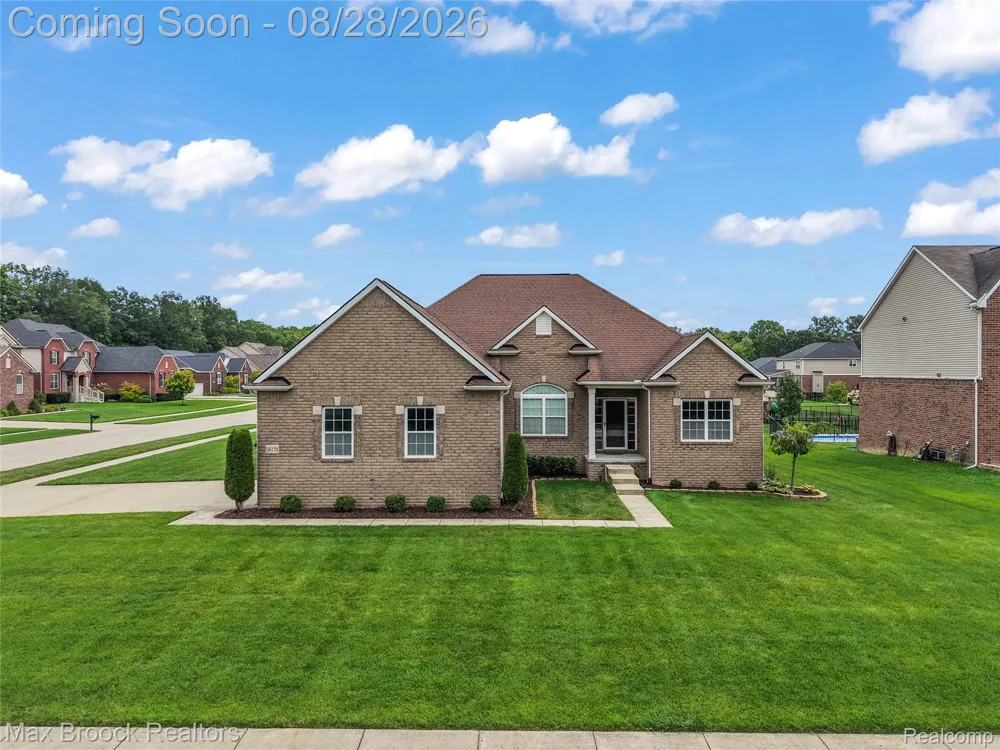 54158 Mar Lake Drive Chesterfield Township, MI 48051
