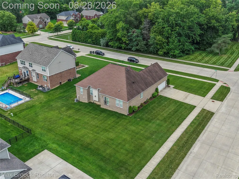54158 Mar Lake Drive Chesterfield Township, MI 48051