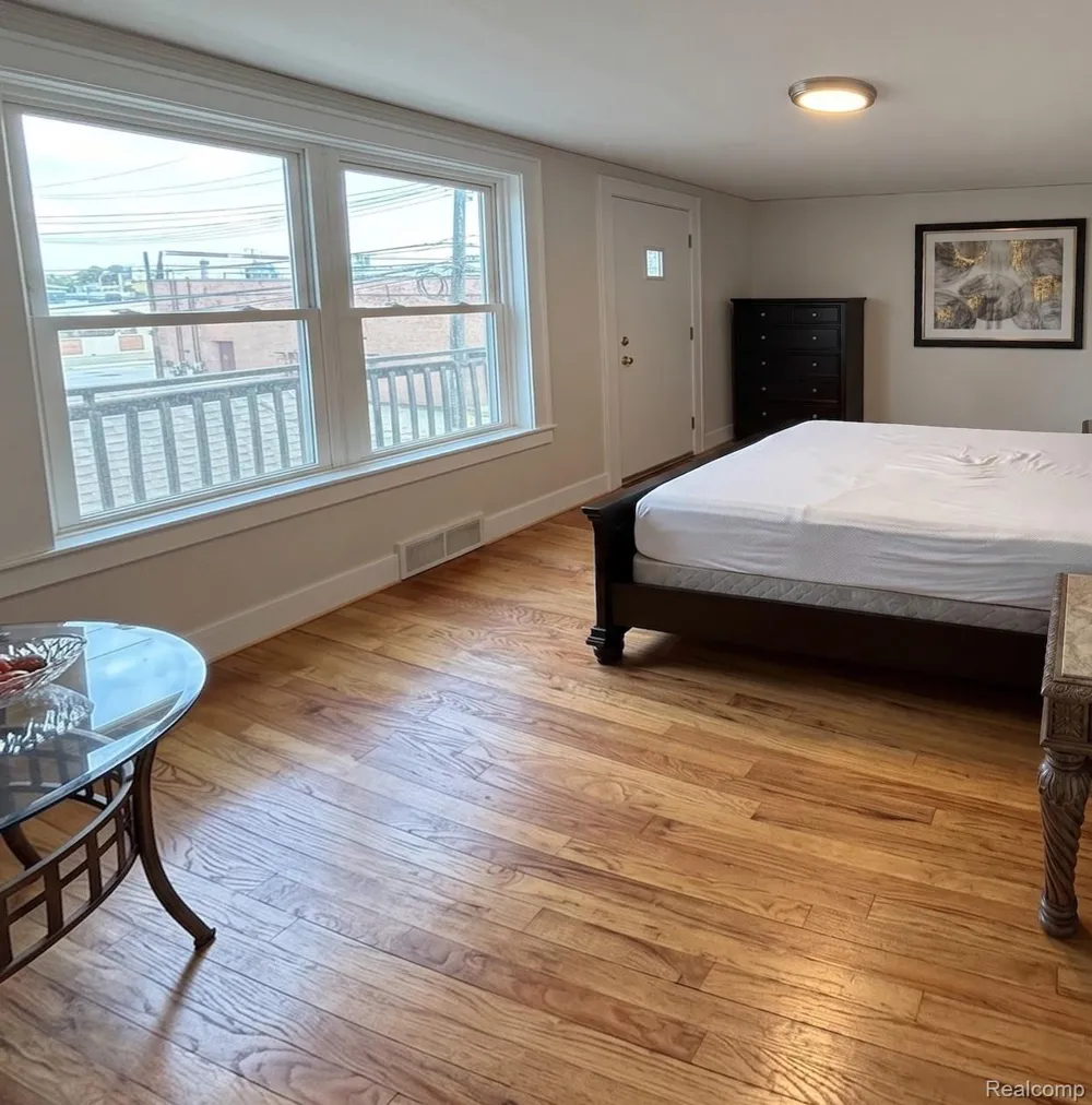 1261 S Birch (Unit 2 - 1 Bedroom) Street Dearborn City, MI 48124