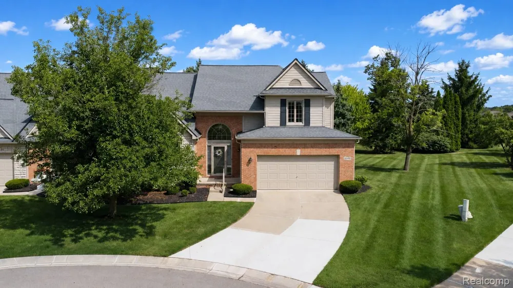 54796 Grenelefe Circle E Lyon Charter Township, MI 48178