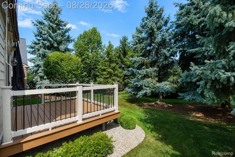 54796 Grenelefe Circle E Lyon Charter Township, MI 48178