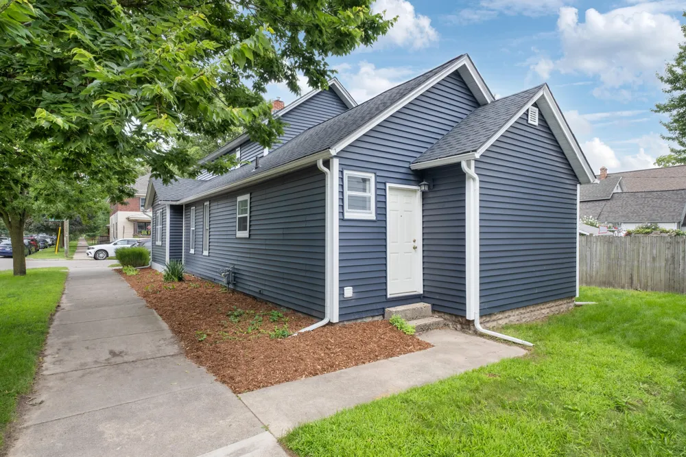 26 Dennis Avenue SE Grand Rapids City, MI 49506