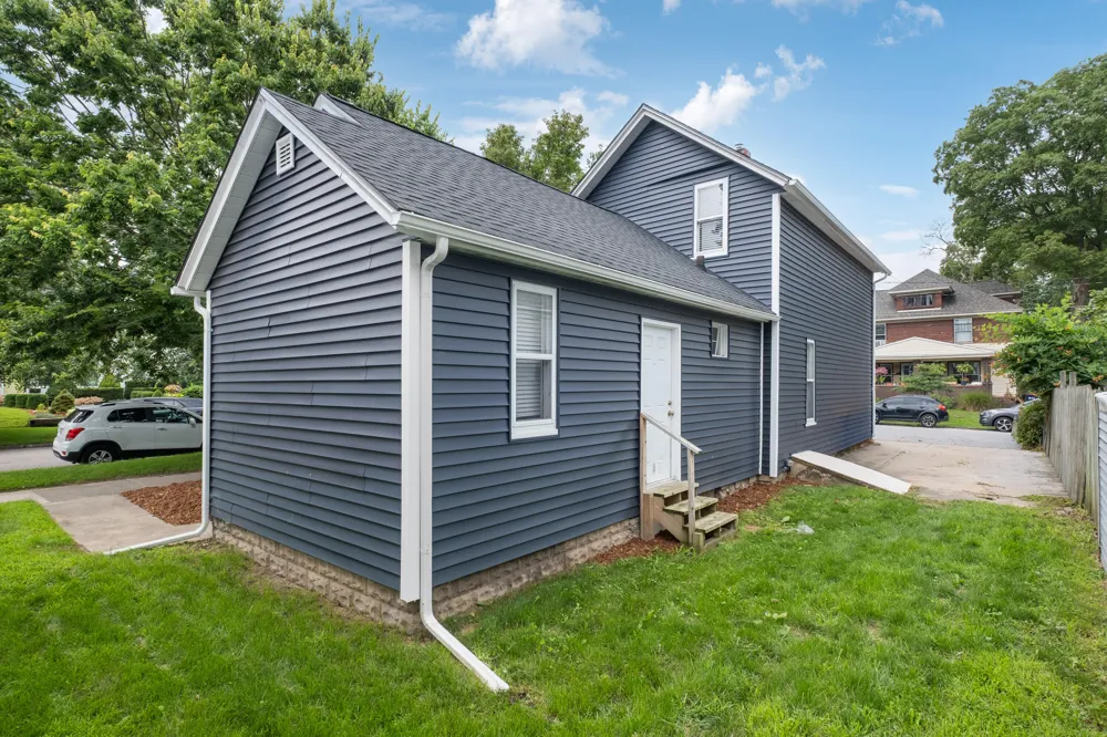 26 Dennis Avenue SE Grand Rapids City, MI 49506