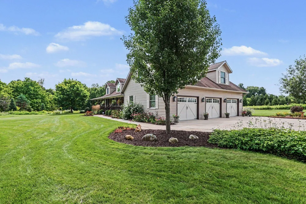 10990 D DRIVE Emmett Charter Township, MI 49033
