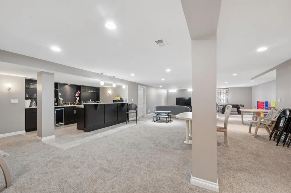 11215 Wilshire Drive Shelby Charter Township, MI 48315