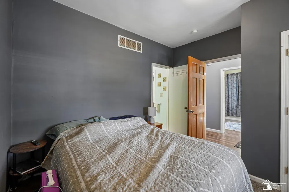 1615 Cora Street Wyandotte City, MI 48192