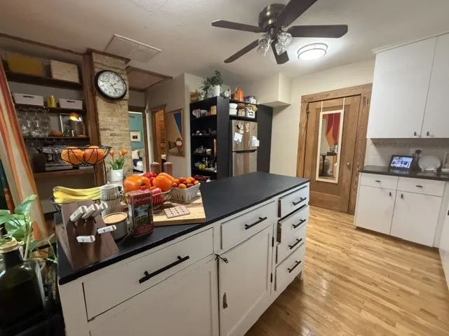 5410 Woodrow Avenue Austin, TX 78756