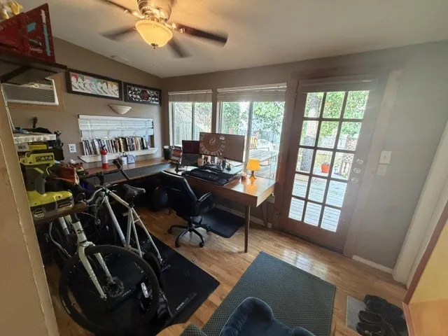 5410 Woodrow Avenue Austin, TX 78756