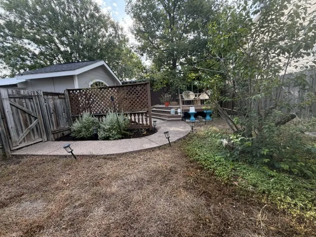 5410 Woodrow Avenue Austin, TX 78756