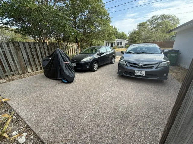 5410 Woodrow Avenue Austin, TX 78756