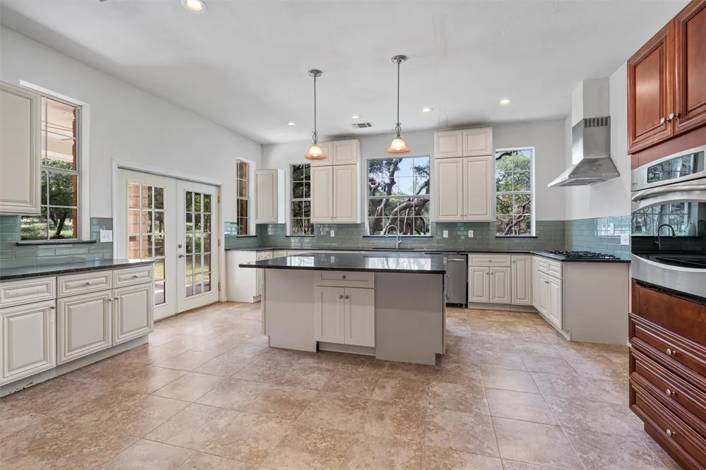 601 Deertrail Drive San Marcos, TX 78666