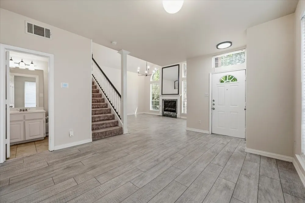 2203 Meadowstone Drive Carrollton, TX 75006