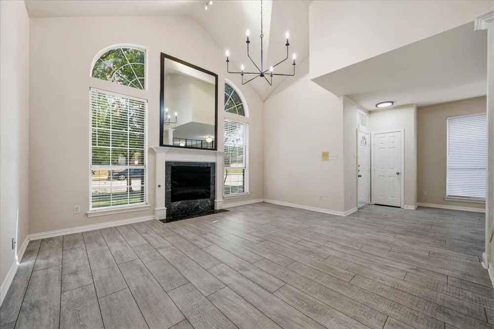 2203 Meadowstone Drive Carrollton, TX 75006