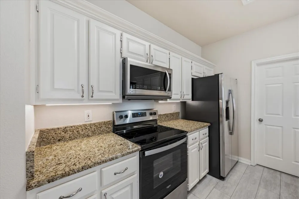 2203 Meadowstone Drive Carrollton, TX 75006