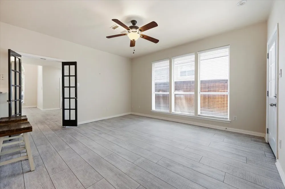 2203 Meadowstone Drive Carrollton, TX 75006