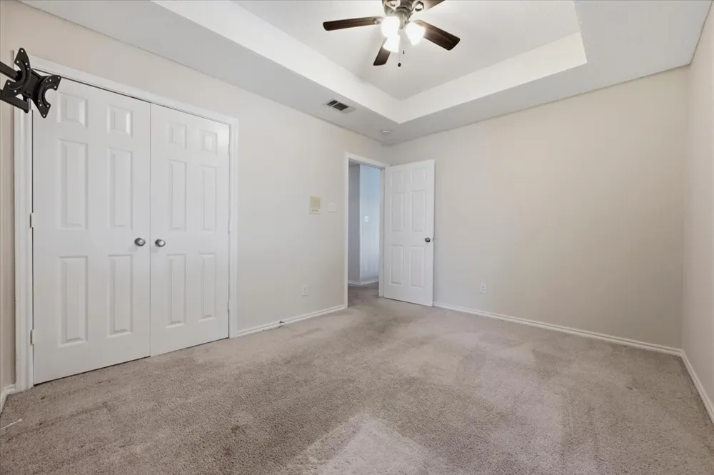 2203 Meadowstone Drive Carrollton, TX 75006