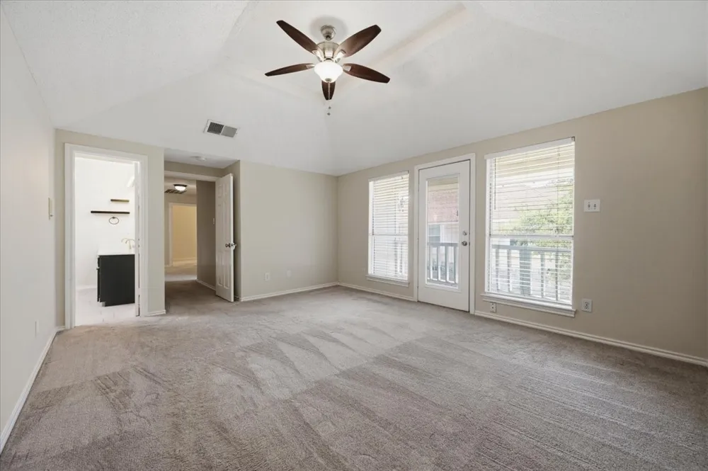 2203 Meadowstone Drive Carrollton, TX 75006