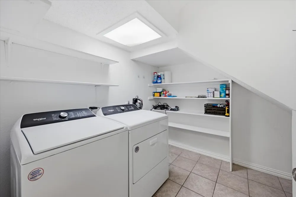 2203 Meadowstone Drive Carrollton, TX 75006
