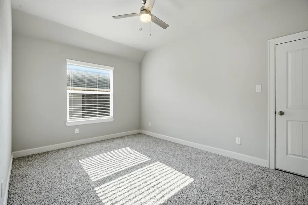 1717 Oakdale Mist Drive Dickinson, TX 77539