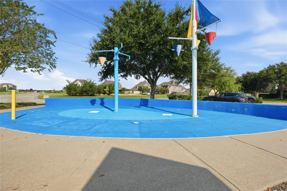 1717 Oakdale Mist Drive Dickinson, TX 77539