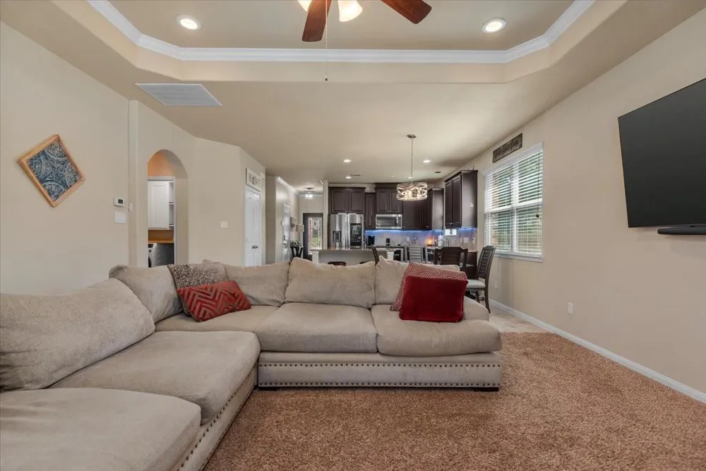 3726 Whisper Walk Montgomery, TX 77356