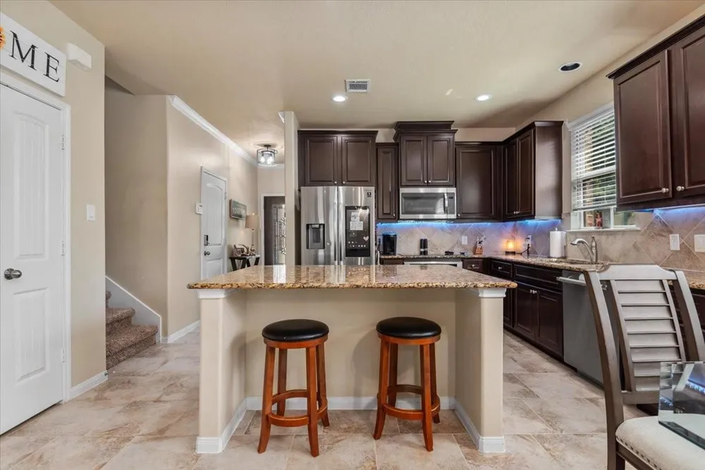 3726 Whisper Walk Montgomery, TX 77356