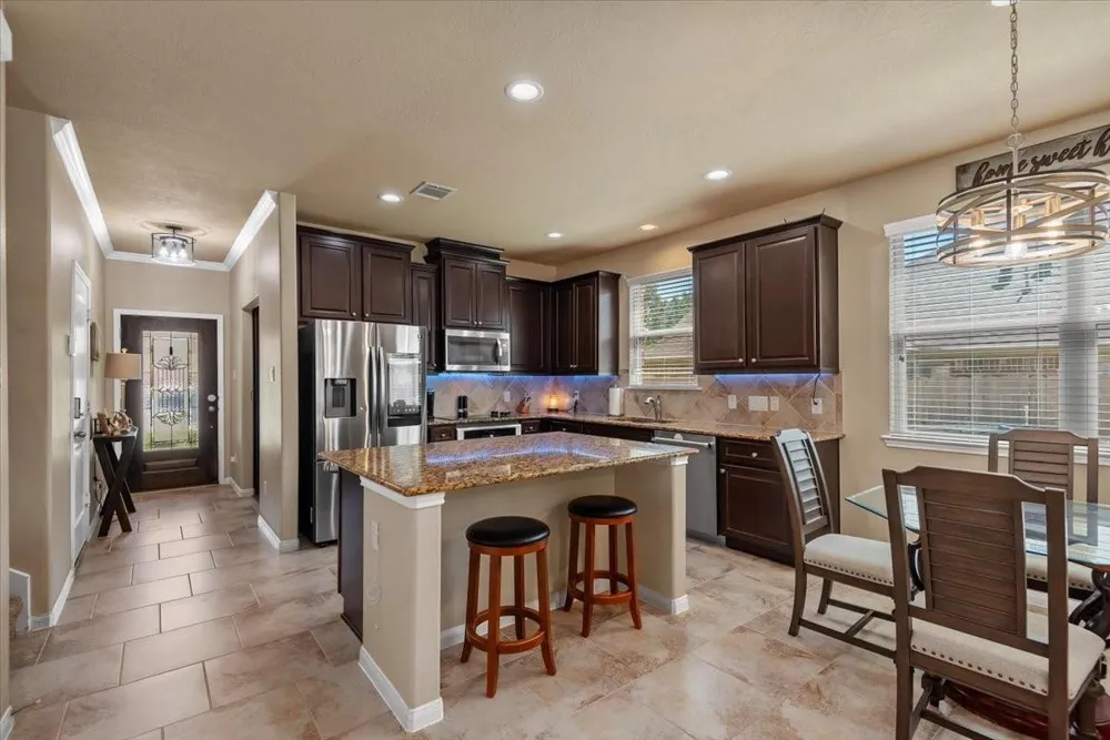 3726 Whisper Walk Montgomery, TX 77356