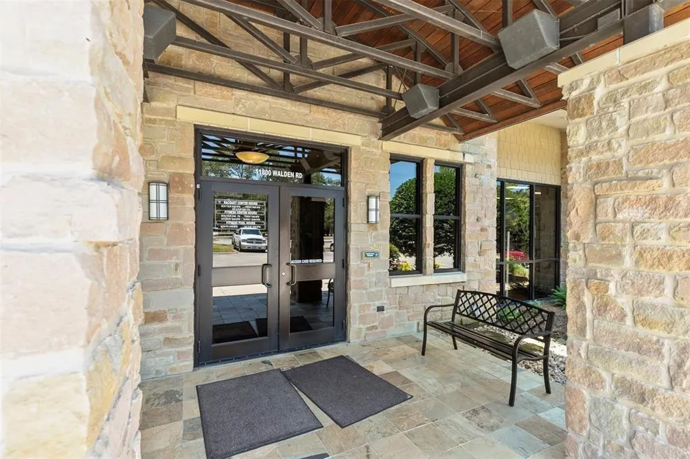 3726 Whisper Walk Montgomery, TX 77356