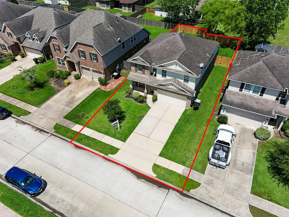 2073 Lepper Street Alvin, TX 77511