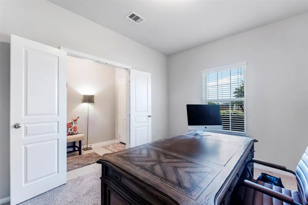 2073 Lepper Street Alvin, TX 77511
