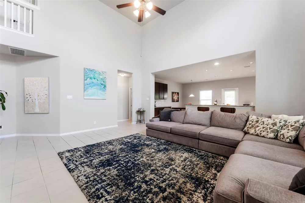 2073 Lepper Street Alvin, TX 77511