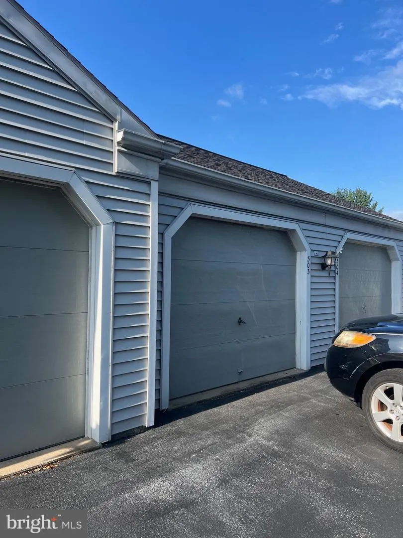 303 CAMBRIDGE COURT Palmyra, PA 17078