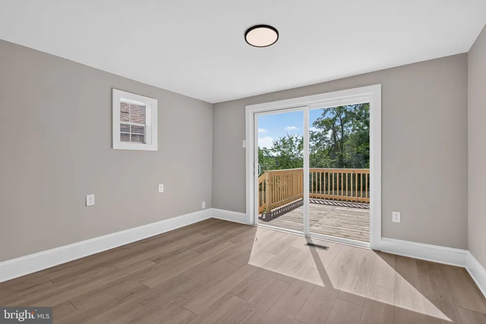 156 E CUMBERLAND ROAD Enola, PA 17025