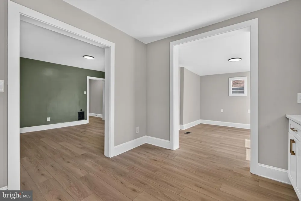 156 E CUMBERLAND ROAD Enola, PA 17025