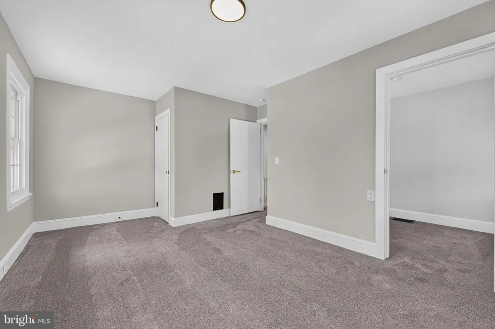 156 E CUMBERLAND ROAD Enola, PA 17025