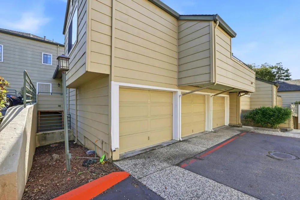 3241 Heather Ridge Court San Jose, CA 95136