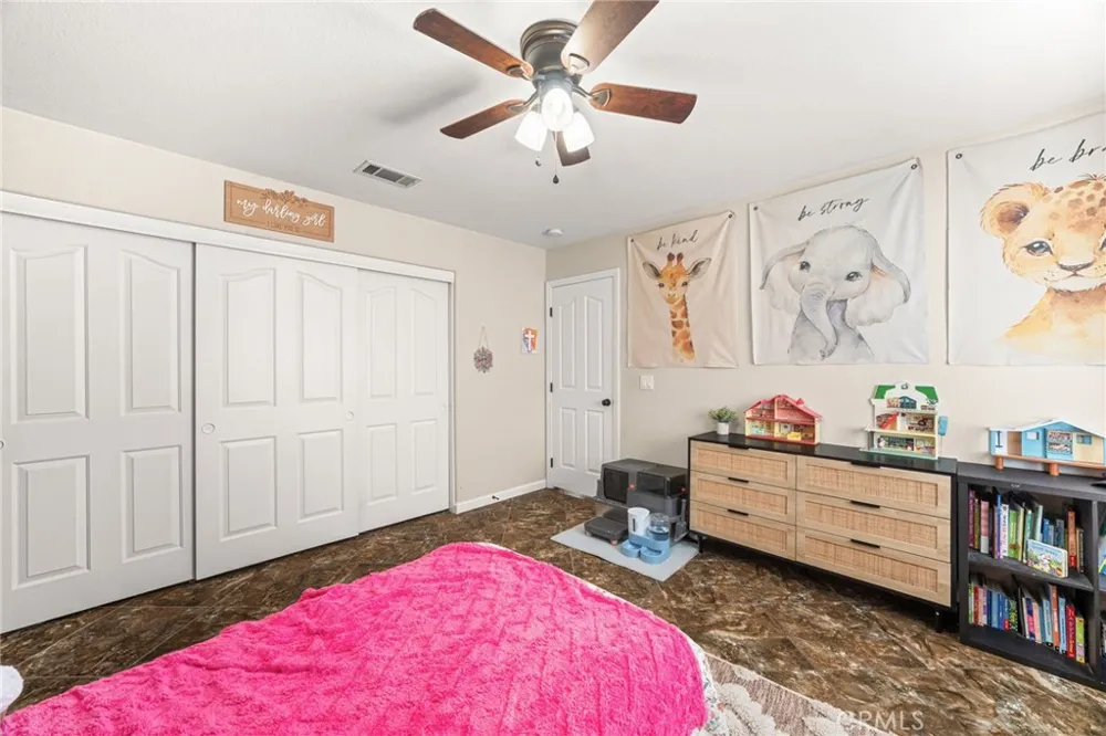 9588 Mountain Pine Court Phelan, CA 92371