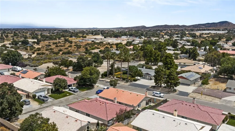 9588 Mountain Pine Court Phelan, CA 92371