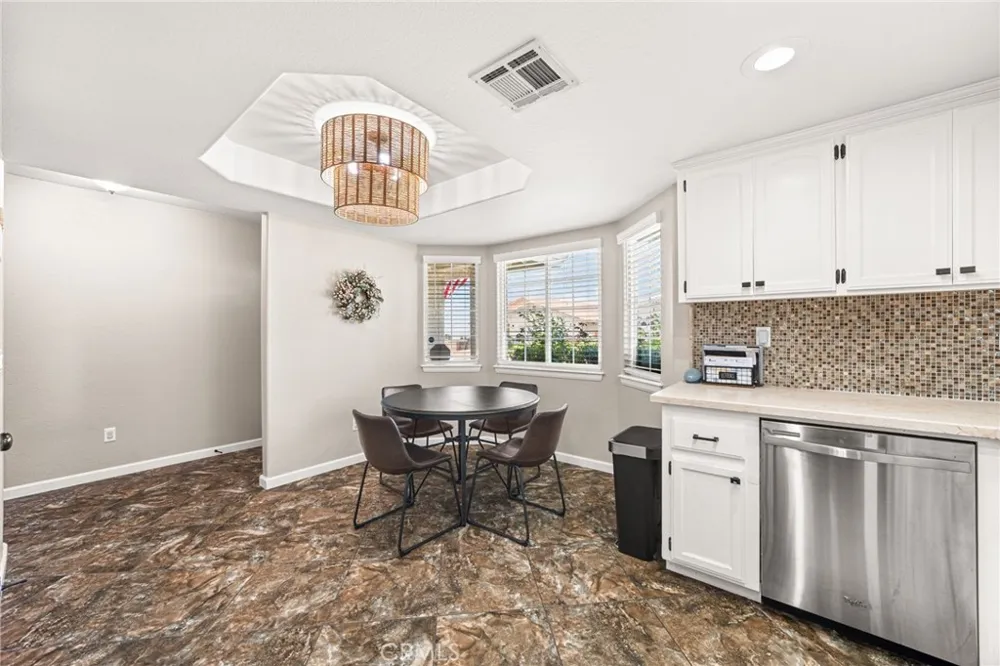 9588 Mountain Pine Court Phelan, CA 92371
