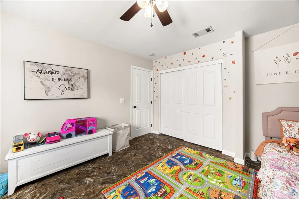 9588 Mountain Pine Court Phelan, CA 92371
