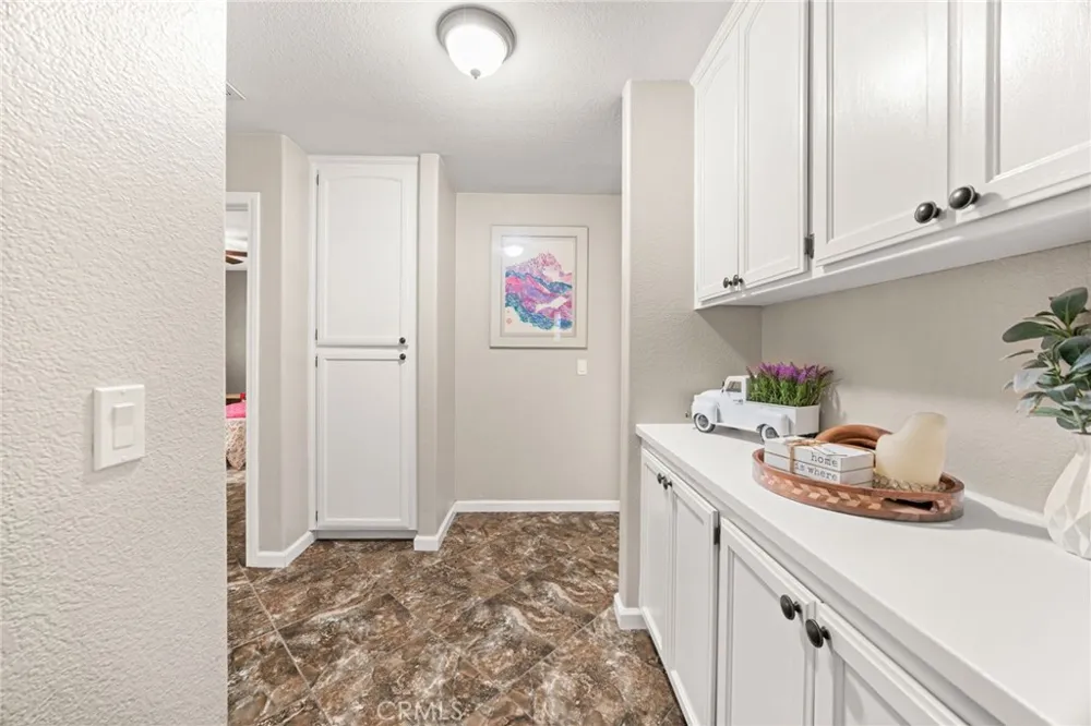 9588 Mountain Pine Court Phelan, CA 92371
