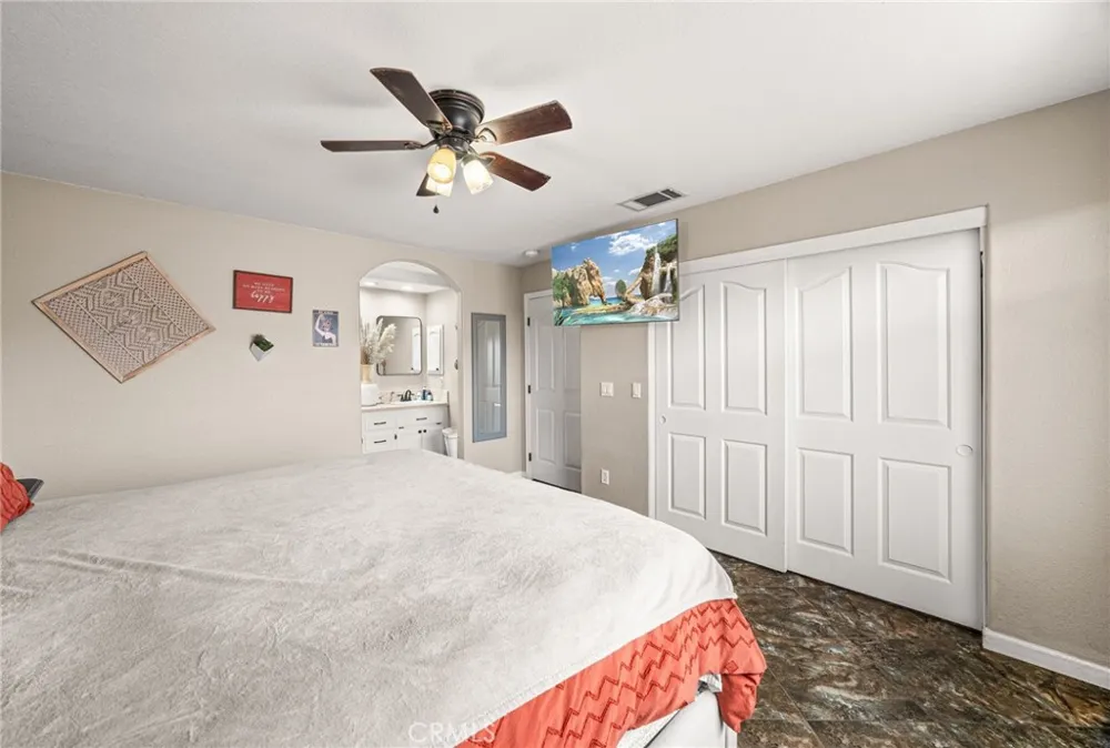 9588 Mountain Pine Court Phelan, CA 92371