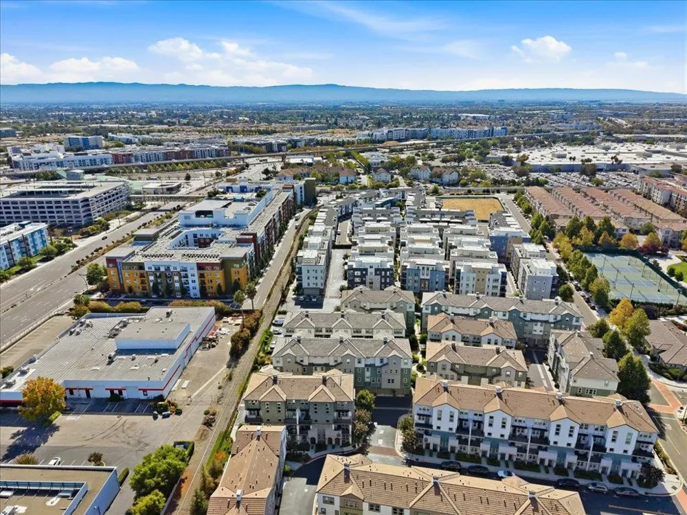 1463 Lavender Loop Milpitas, CA 95035