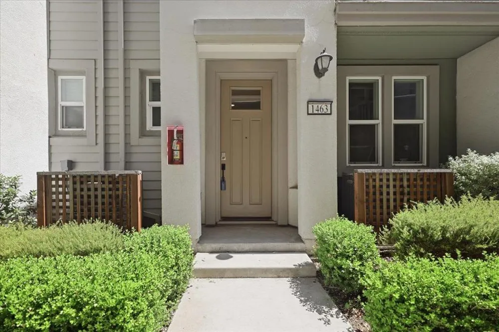 1463 Lavender Loop Milpitas, CA 95035