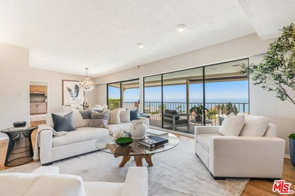 17866 Tramonto Drive Pacific Palisades, CA 90272