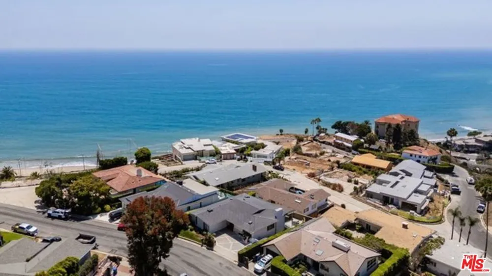 17866 Tramonto Drive Pacific Palisades, CA 90272