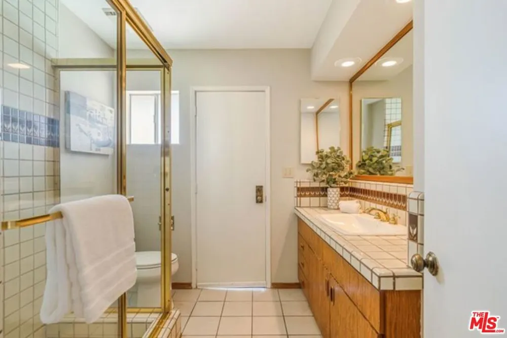 17866 Tramonto Drive Pacific Palisades, CA 90272