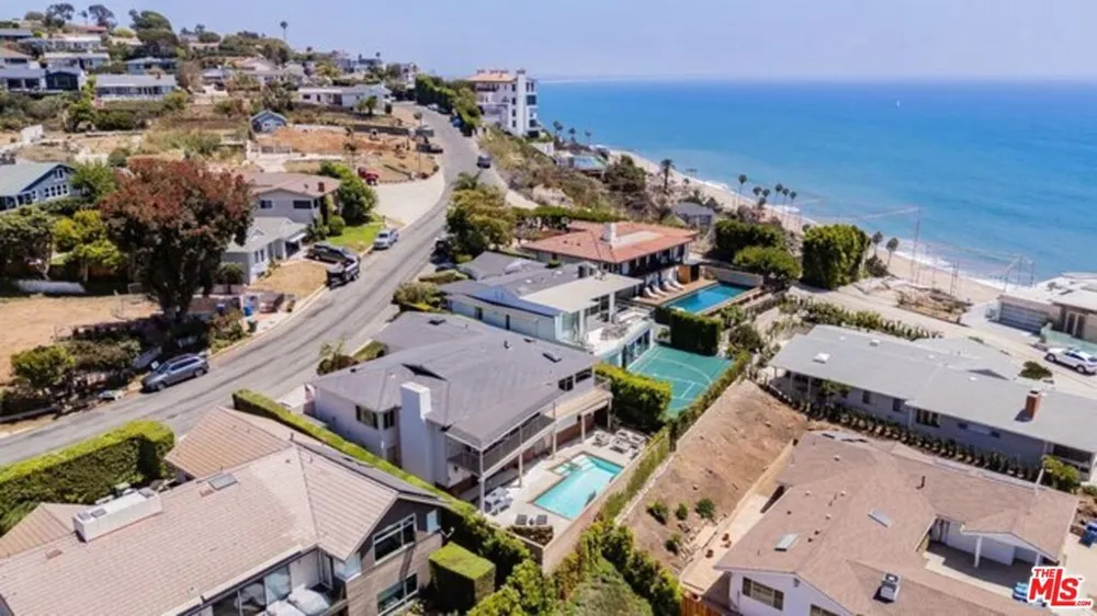 17866 Tramonto Drive Pacific Palisades, CA 90272