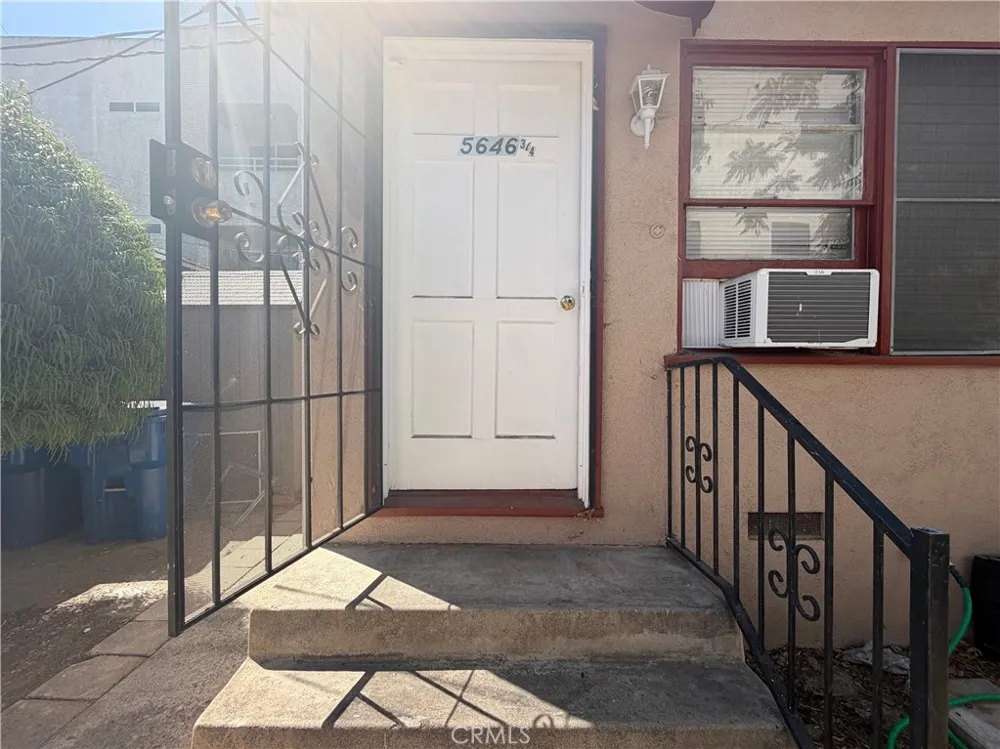 5646 Farmdale Avenue North Hollywood, CA 91601